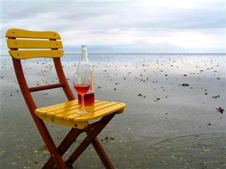 stoel op het wad